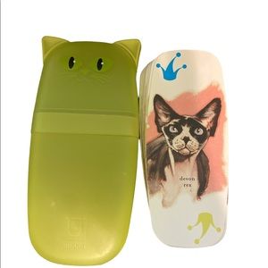 Umbra cat playing cards.